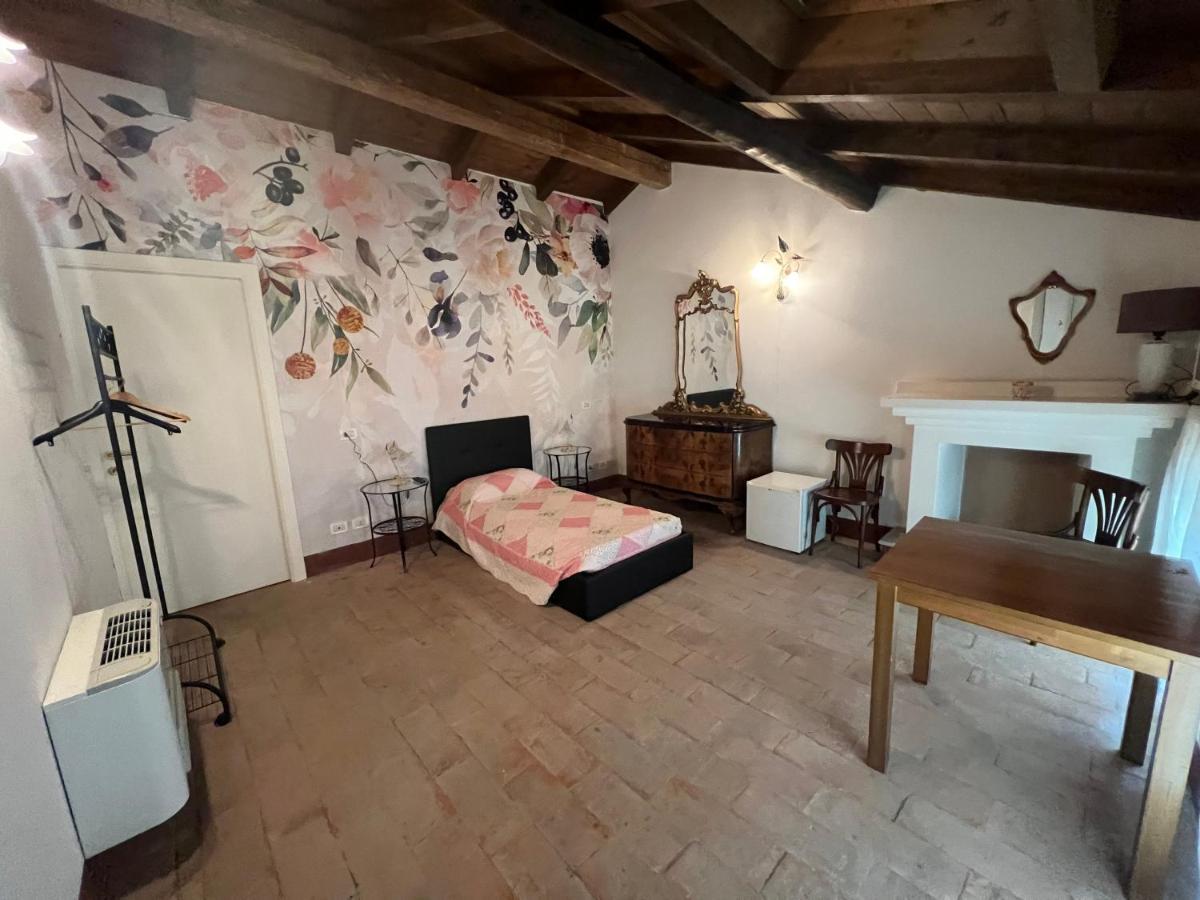 Agriturismo E Az. Agricola Ma.Mi เซล ภายนอก รูปภาพ